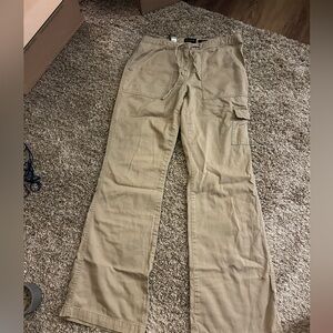 Low waist wide cargos